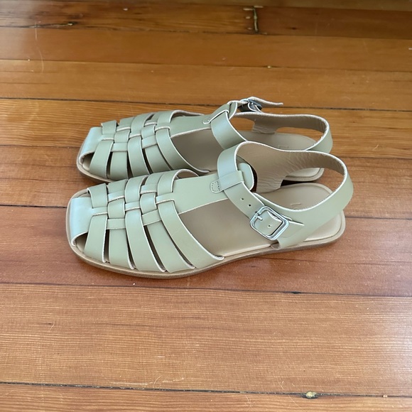 Loq Rio Sandals in Taupe - Picture 3 of 8